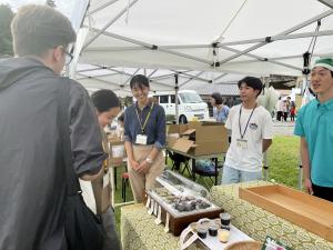 ツノチャマルシェの様子2