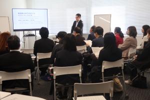 第二部「若者」の様子