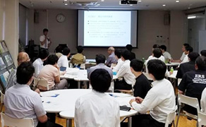 教員の活動の詳細へ