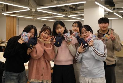 修了式学生お菓子