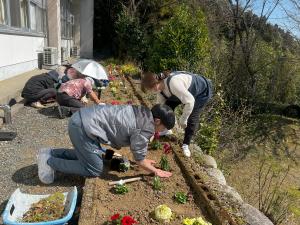 山笑ふ横畠ボランティアの様子1