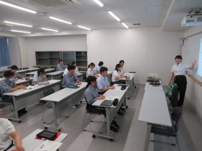 依岡先生