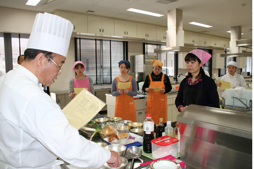 中華粥の作り方実演